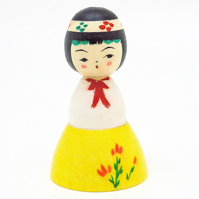 弥治郎系　新山真由美　アイドル風こけし　黄②